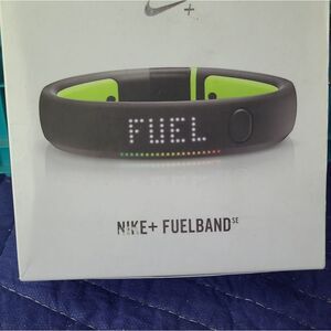 Nike FuelBand SE Black with LED Display